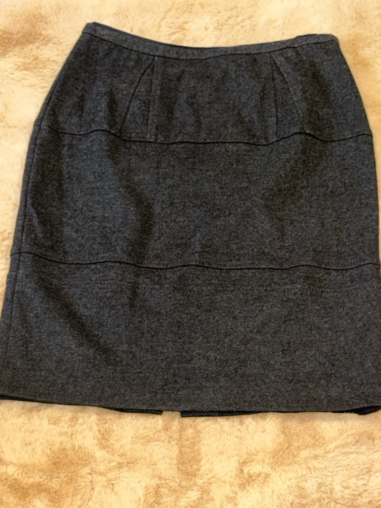 Sinclaire Charcoal Wool Blend Pencil Skirt Size 6 Career Office Classic